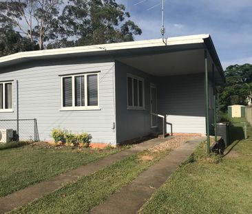 Charming Bayside Living - Photo 6