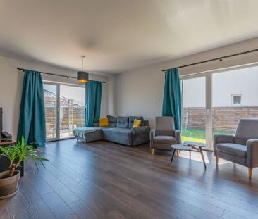 Casă Individuală de Închiriat, Încălzire în Pardose... - Fotografie 2