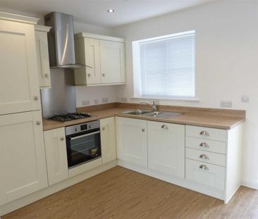 2 bedroom mews to rent - Photo 5