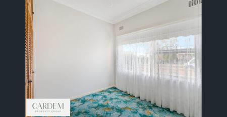 Charming Residence New To The Rental Market !! - Photo 4