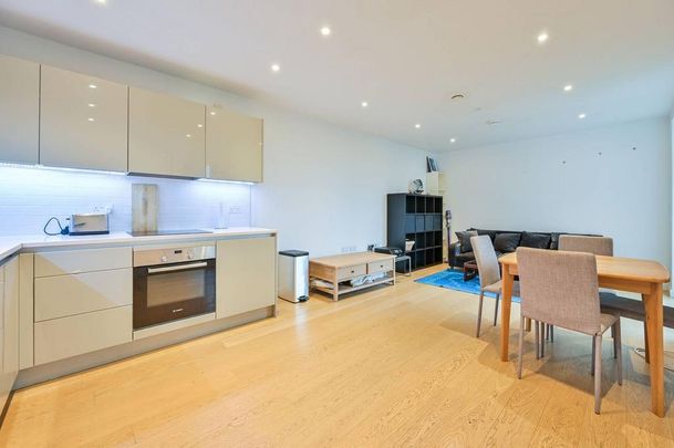 1 bedroom flat to rent - Photo 1