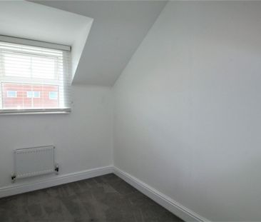 Brookbank Close, Cheltenham, Gloucestershire, GL50 - Photo 5