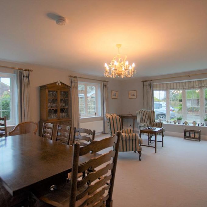 3 bedroom bungalow to rent - Photo 1