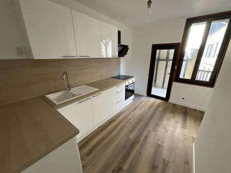 A LOUER - Bourges quartier Edouard Vaillant - T1 de 23.65 m² - Photo 2