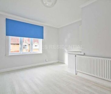 The Close, New Malden, KT3 - Photo 5