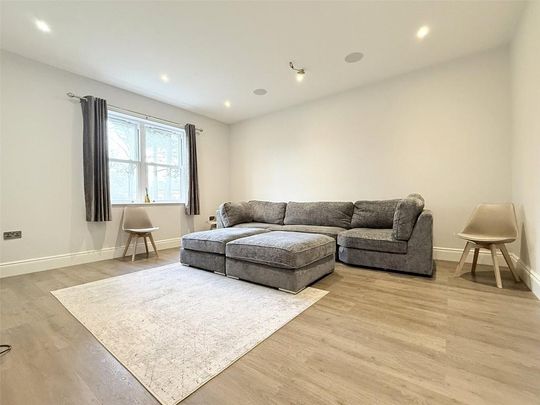 3 bedroom apartment to rent - Photo 1