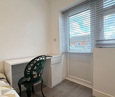 1 bedroom house of multiple occupation to rent - Photo 6