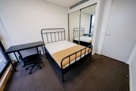 12 DEFRIES AVENUE, Sydney - Photo 3