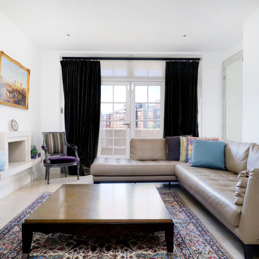 Grove Court, 24 Grove End Road, NW8 - Photo 1