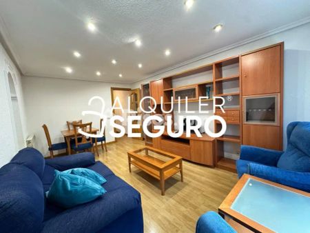 Piso en alquiler en Moratalaz - Photo 2