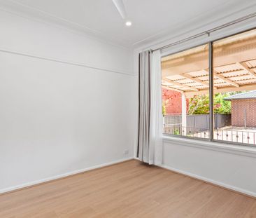 Near-New Single-Level Home with Huge Alfresco Entertaining - Photo 2