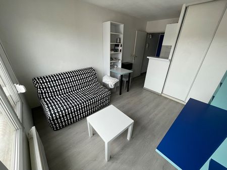 Location Appartement 1 pièce 18m² LILLE 59000 - Photo 3