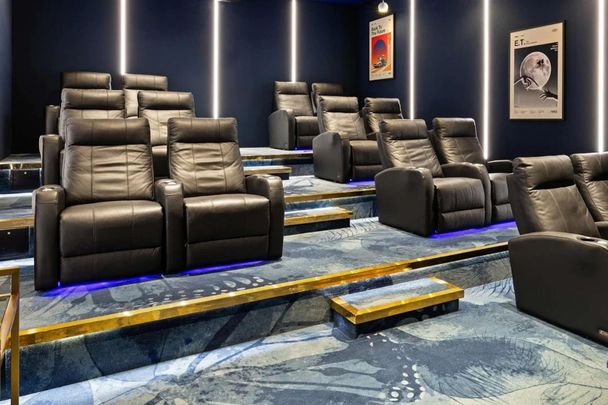 Valentine House, Kings Road Park, SW6 - Photo 1