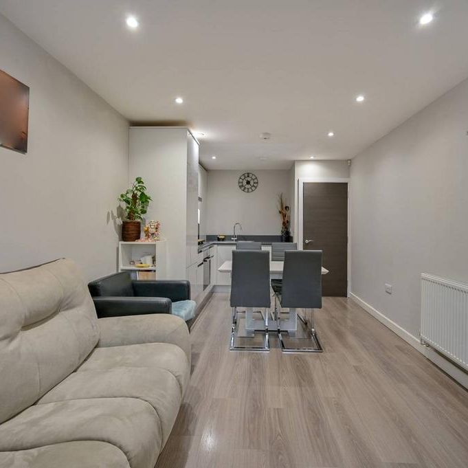 2 bedroom flat to rent - Photo 1