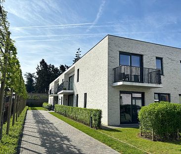 Lichtrijk hoek appartement met ruim zonnig terras, dubbele garagebox - Foto 4