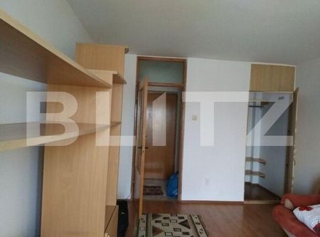 Garsoniera, 40 mp, decomandata, balcon, zona strazii Mehedinti - Photo 4