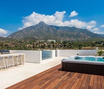 Alquiler de casa o chalet independiente en Nagüeles - Photo 1