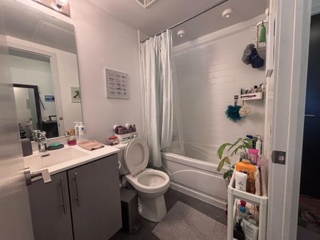 For Lease - 60 Berwick Avenue Unit# 417, Toronto, Ontario - Photo 2