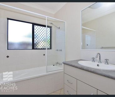 Spacious Family Home - Photo 4