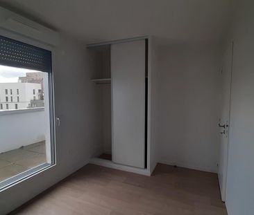 location Appartement T4 DE 79.9m² À MASSY - Photo 1