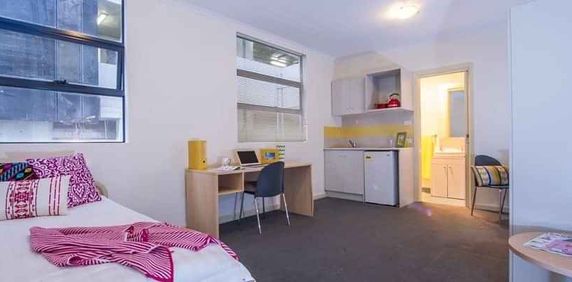 Studio Apartment - Photo 2