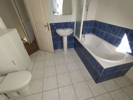 Location Maison 5 pièces 78m² - Photo 3