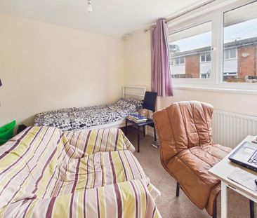 3 bedroom terraced house to rent - Photo 6