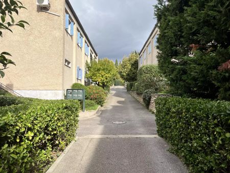 studio meublé à louer à l'année, La Ciotat - Photo 5