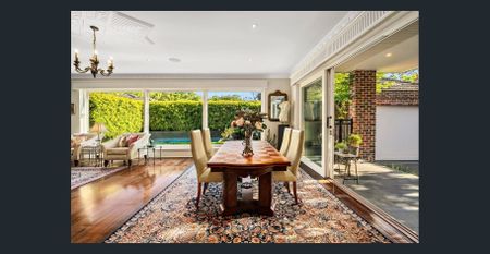 Enchantingly Art Deco - Photo 5