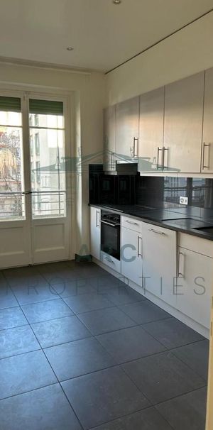 6.5 Zimmer, 162 m², 2. Stock - Photo 1