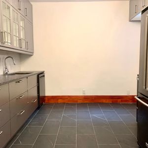 Plateau - Superbe 3 1/2 Rénové - Photo 3