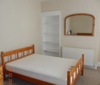 3 Bed Terrace house Edgecumbe Street - Photo 3