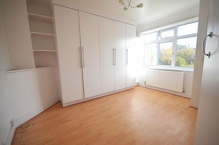 3 bedroom terraced house to rent - Photo 4