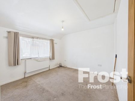 73a Broadmark Road, Slough, Berkshire,SL2 - Photo 5