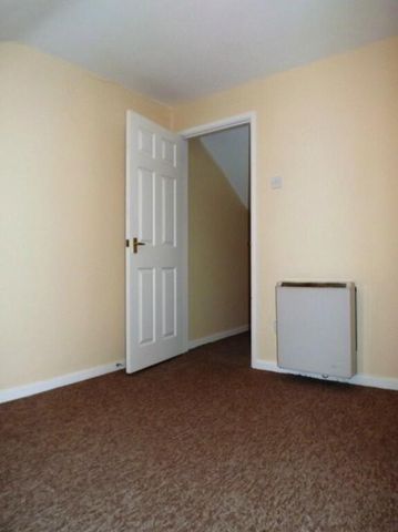 25 Stream Street, Downpatrick, BT30 6DD - Photo 5