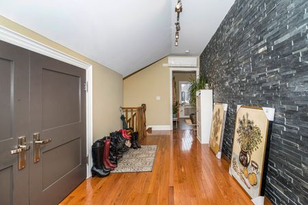 For Lease - 151 Rusholme Road Unit# 3rd Floor, Toronto, Ontario - Photo 3