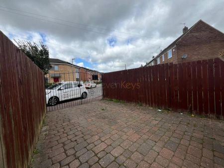 2 bedroom semi-detached house to rent - Photo 4