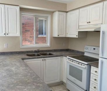 For Lease - 23 Sunnybrook Crescent Unit# Upper, Brampton, Ontario - Photo 4