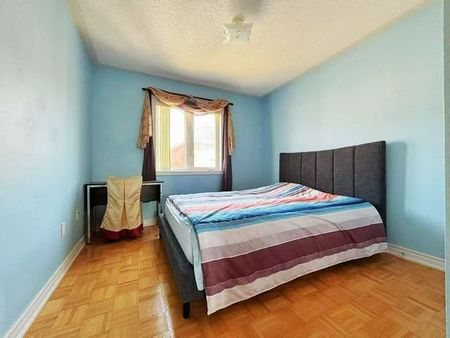 For Lease - 96 Morisot Avenue, Vaughan, Ontario - Photo 4