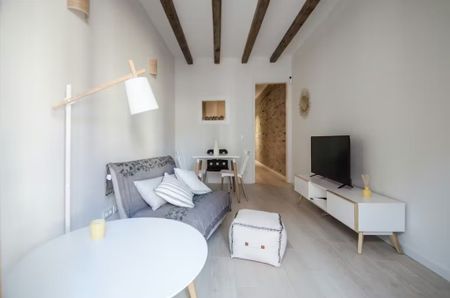 Carrer de Santa Caterina, Barcelona, Catalonia 08014 - Photo 3