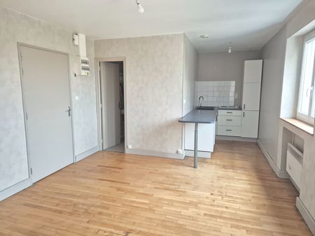 A LOUER APPARTEMENT F2 33M2 50000 SAINT LO centre ville - Photo 4