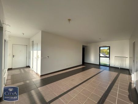 Location Appartement 4 pièces 109m² BLOIS 41000 - Photo 2