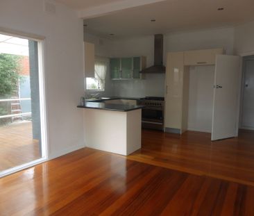 Spacious Two-Bedroom Home - Photo 4