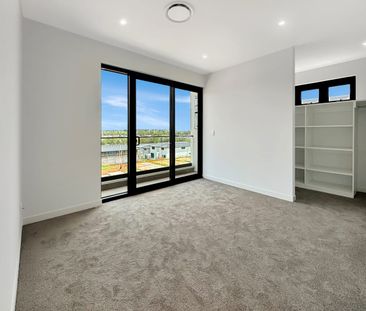 Directions: Apple/Google Maps > 17 Mason Road, Box Hill NSW 2765 - Photo 2