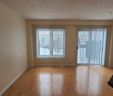 5 Fairglen Avenue #4 - Photo 2