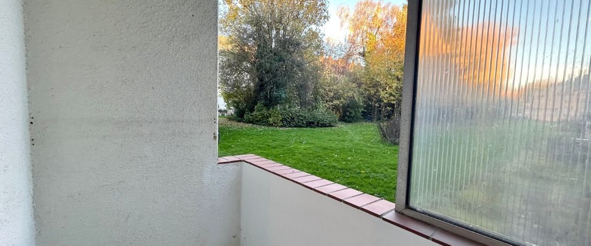 Großzügige 2,5-Zimmerwohnung im Altbaustil - Foto 1