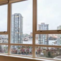 Yaletown 1 Bedroom + Den with Waterviews - Fully furnished - Photo 1