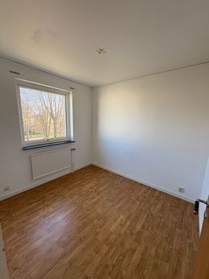 Karlslundsvägen 4 B - Photo 1