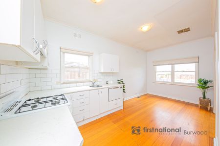 447 Highbury, 3151, Burwood East Vic - Photo 3