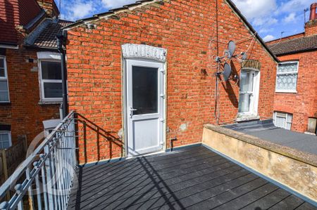 Denzil Road, London, NW10 2UY - Photo 5